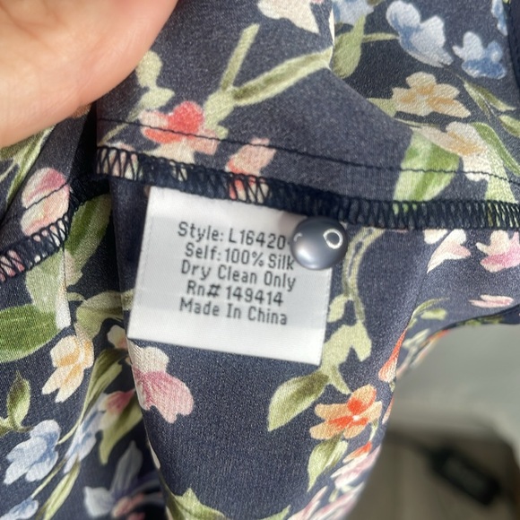 Johnny Was Jade Rocco Silk Peasant Top Floral Boho Career Sz XS - Picture 10 of 11